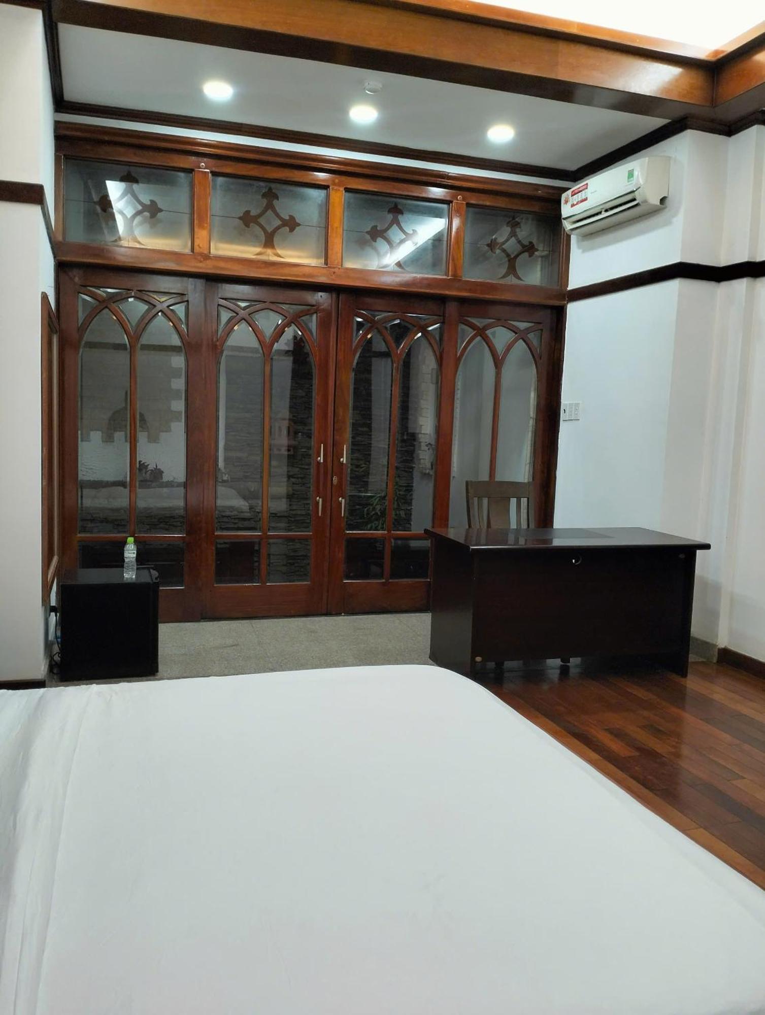 Bros Citihouse Khách sạn 2*
