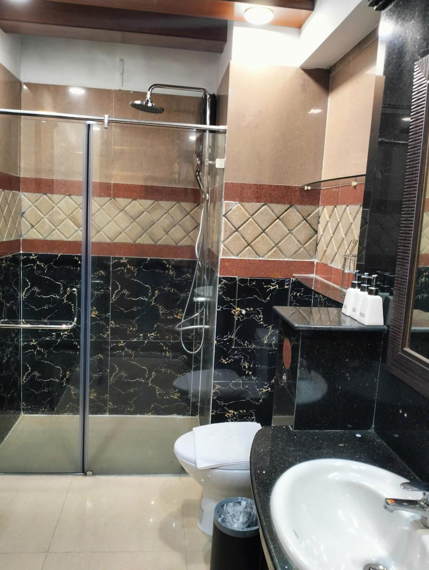 Bros Citihouse Khách sạn